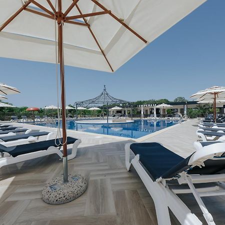 Imperial Family Resort Ulcinj Exterior photo