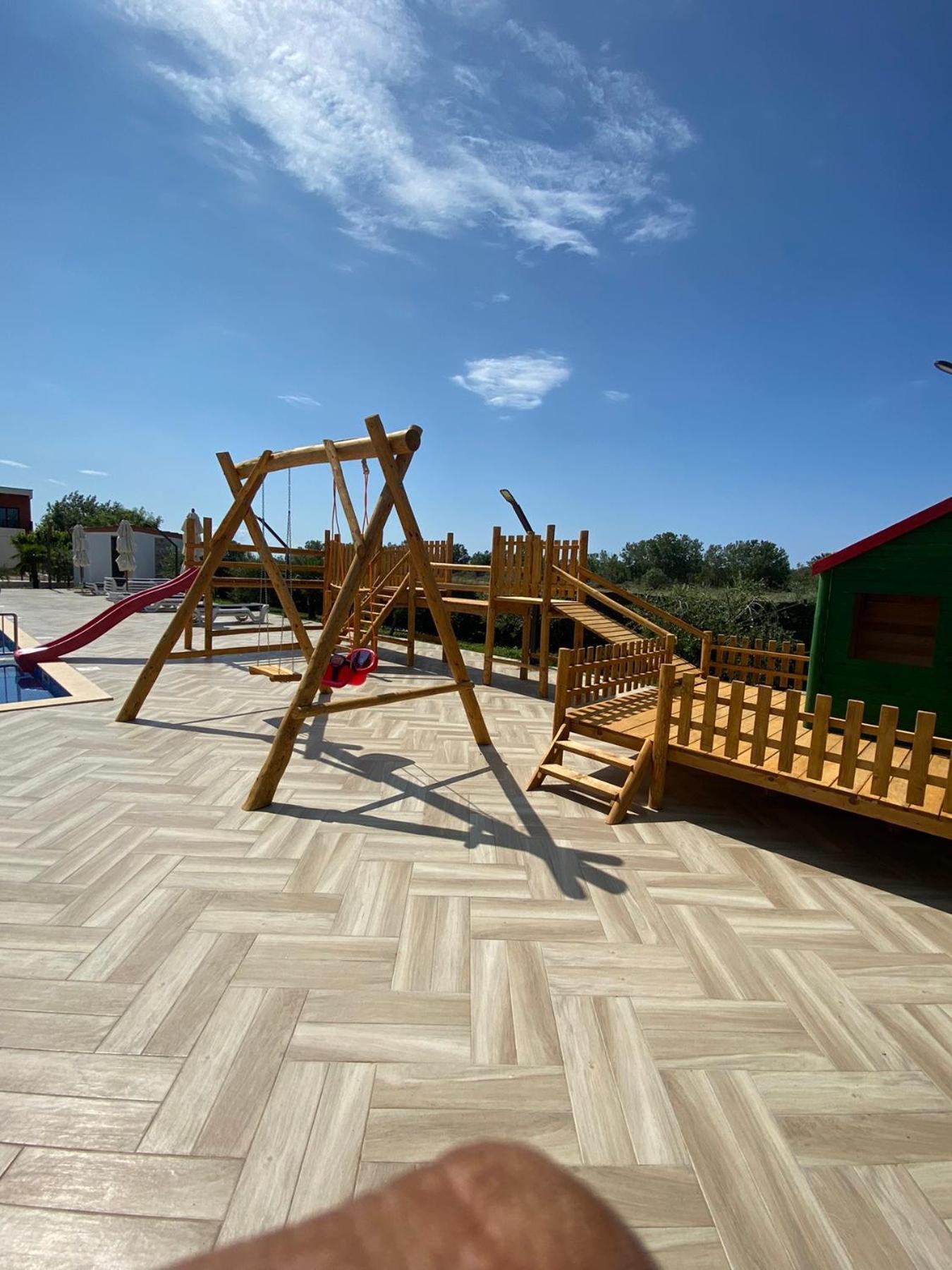 Imperial Family Resort Ulcinj Exterior photo